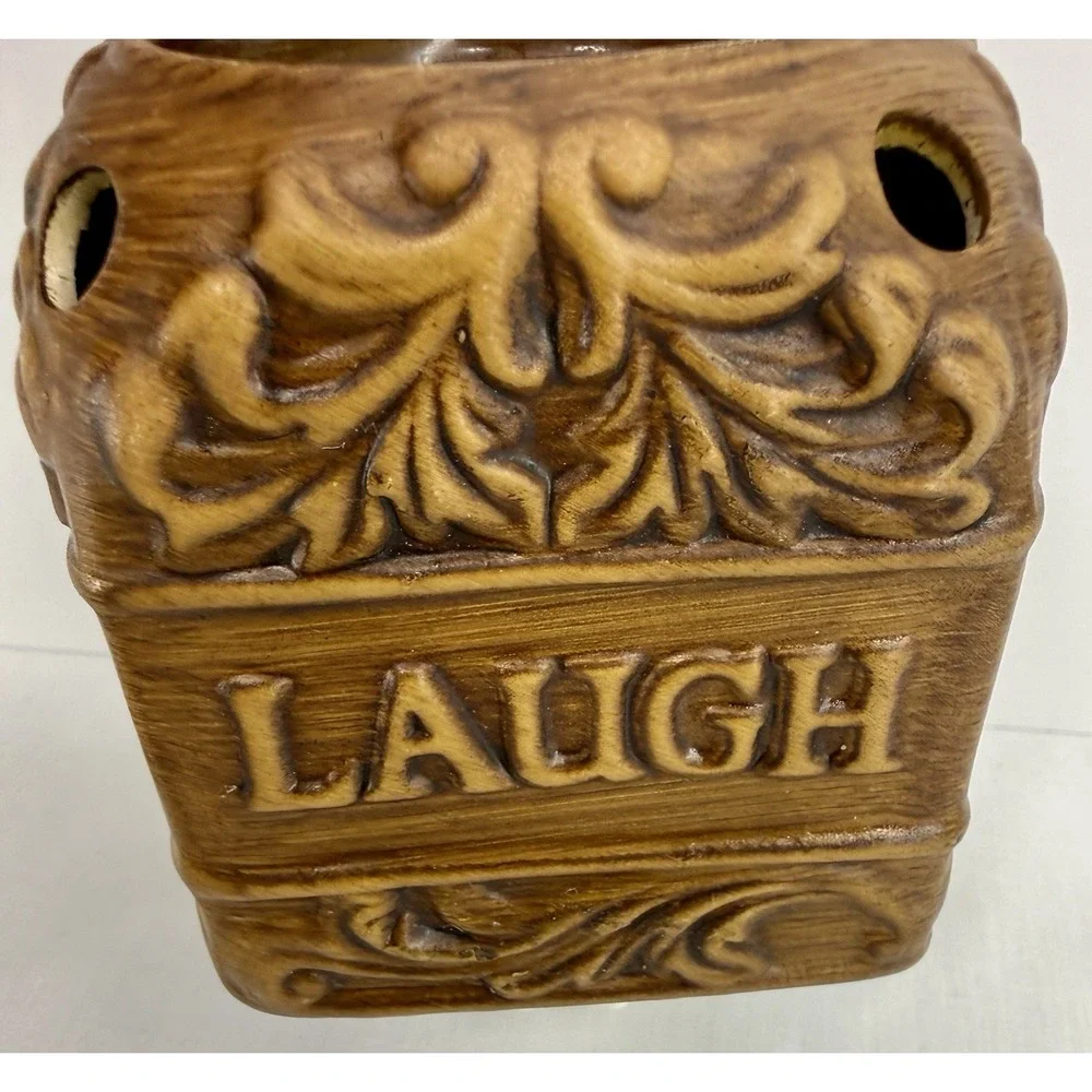 SCENTSY Wax Warmer Plug In Love, Laugh, Learn, Live Brown with Bulb Aromatherapy